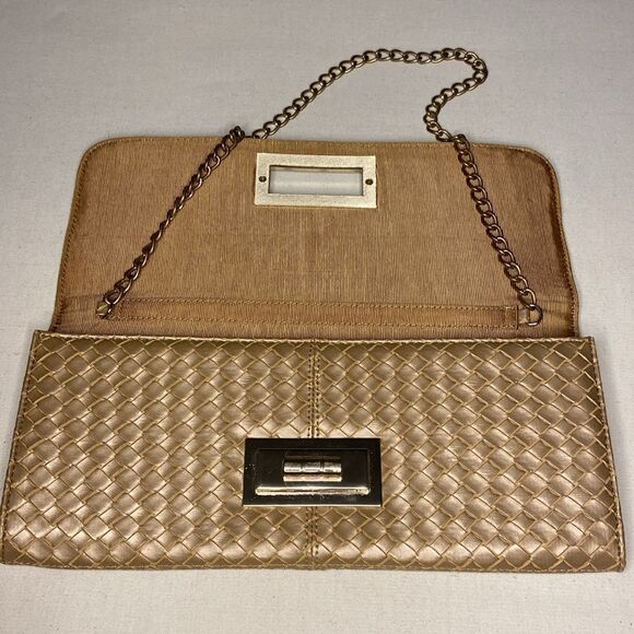 Lulu Townsend woven metallic gold clutch purse with chain - Picture 3 of 6